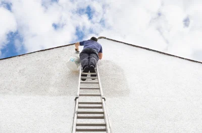 Peinture extérieure à Courcité — façades et ravalement